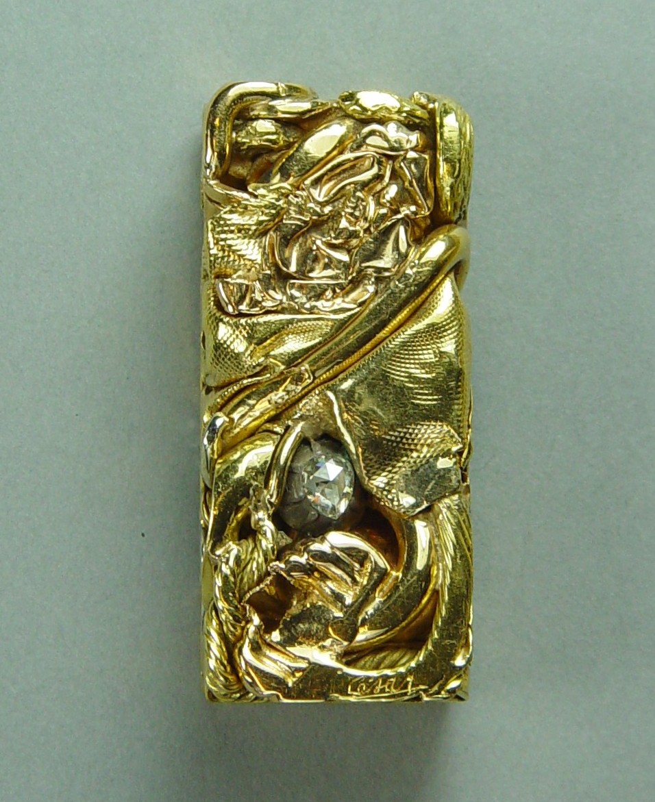  — Pendentif compression.