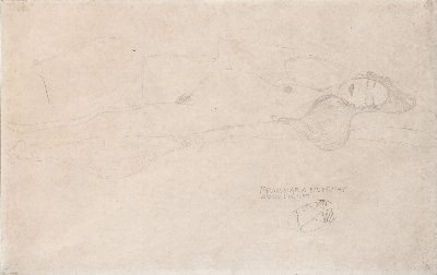 — Femme enceinte allongée